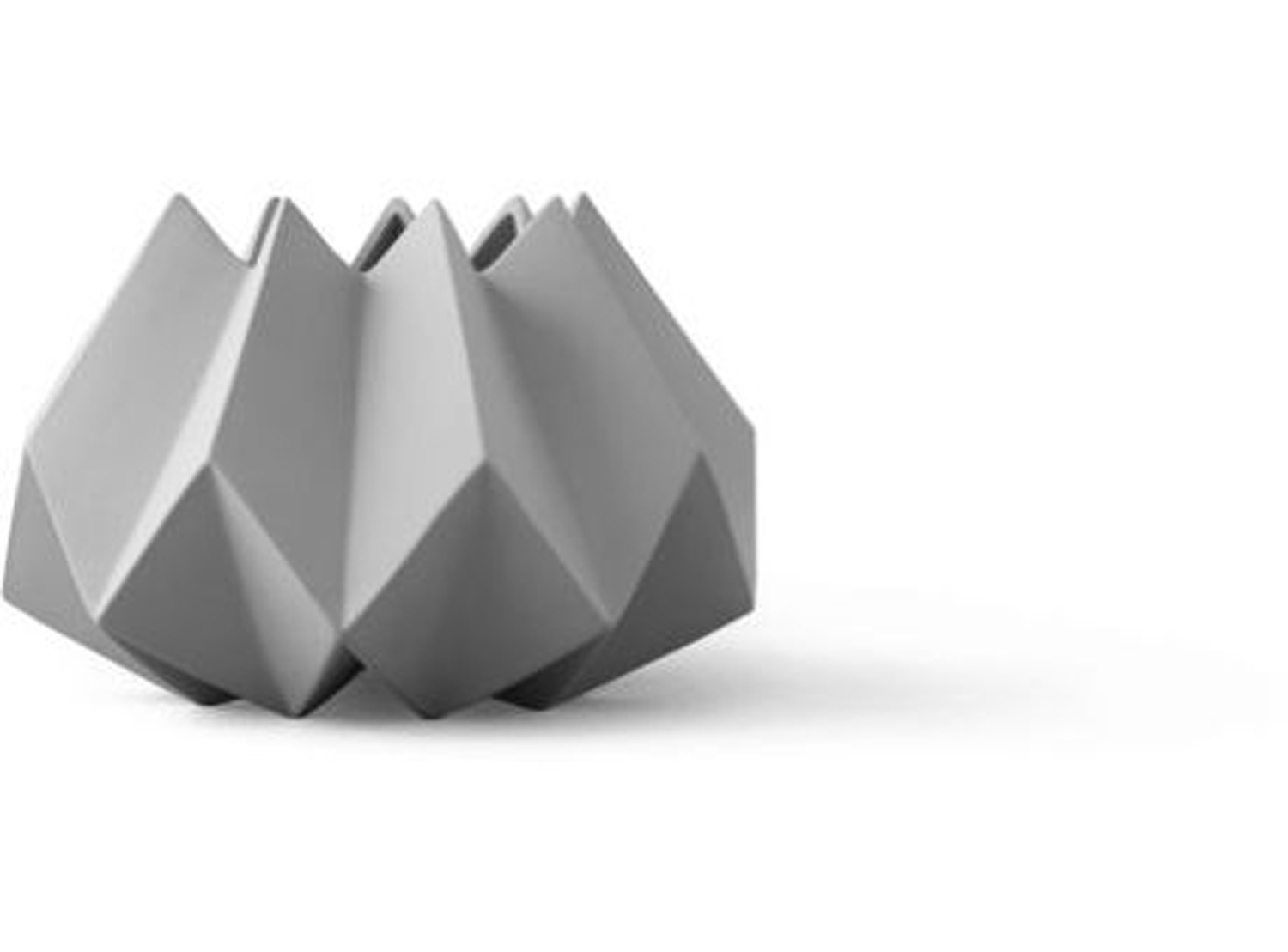Menu Folded Vase Low Ash